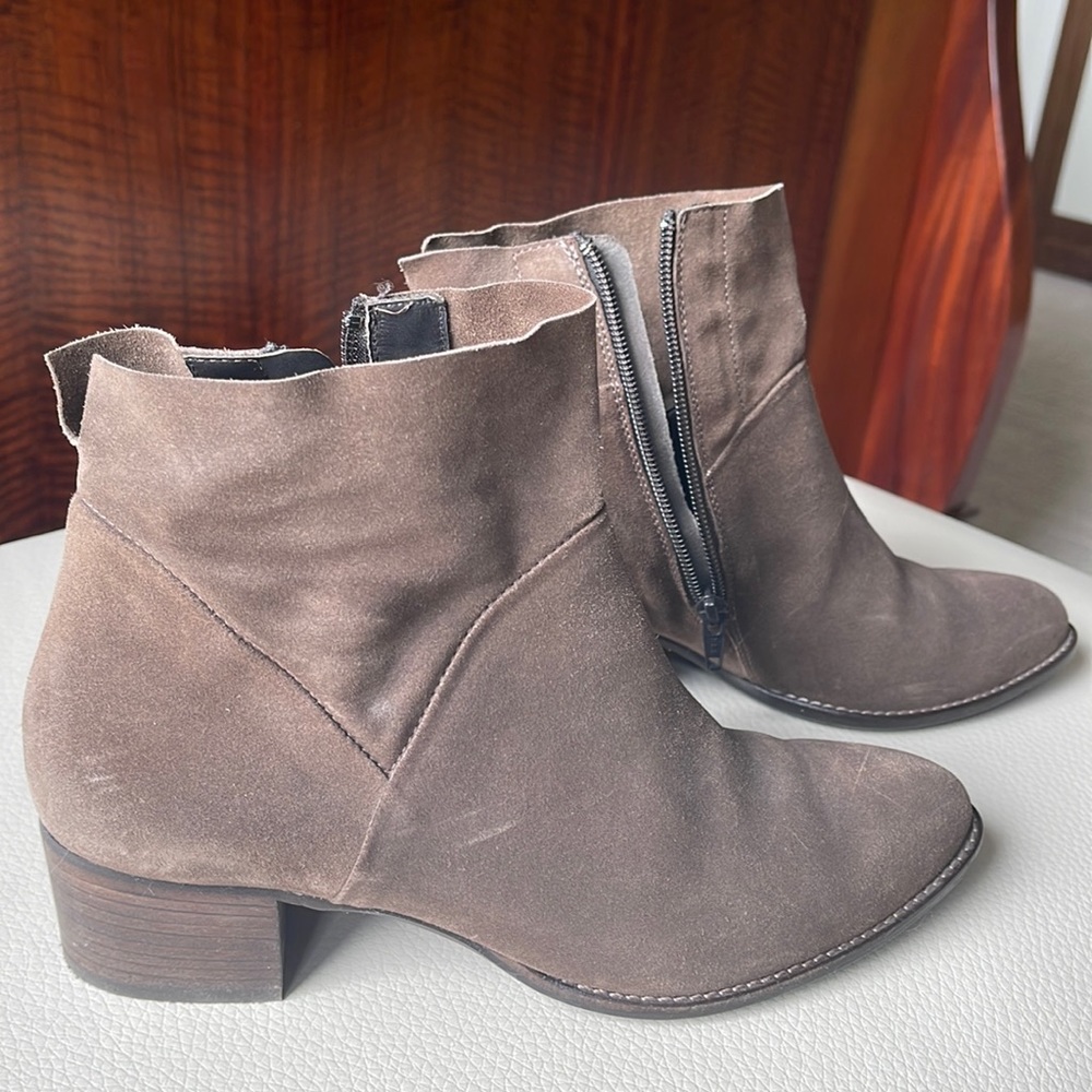 Paul Green ankle boots